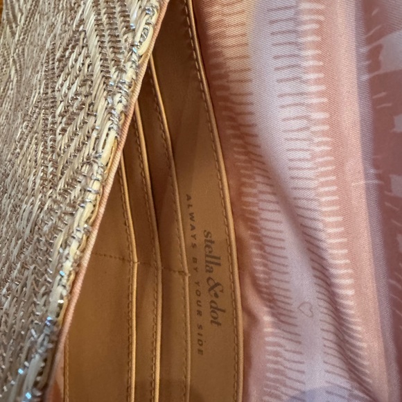 Clutch - Picture 3 of 6